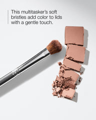 eye shadow brush