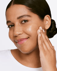 moisture surge™ sheertint hydrator broad spectrum spf 25